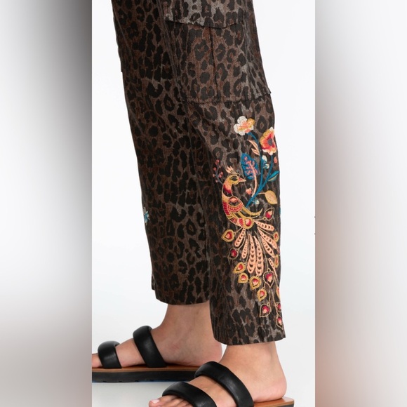 Johnny Was Shuri Cargo Pant Leopard Print Brown Size Medium - Picture 4 of 13